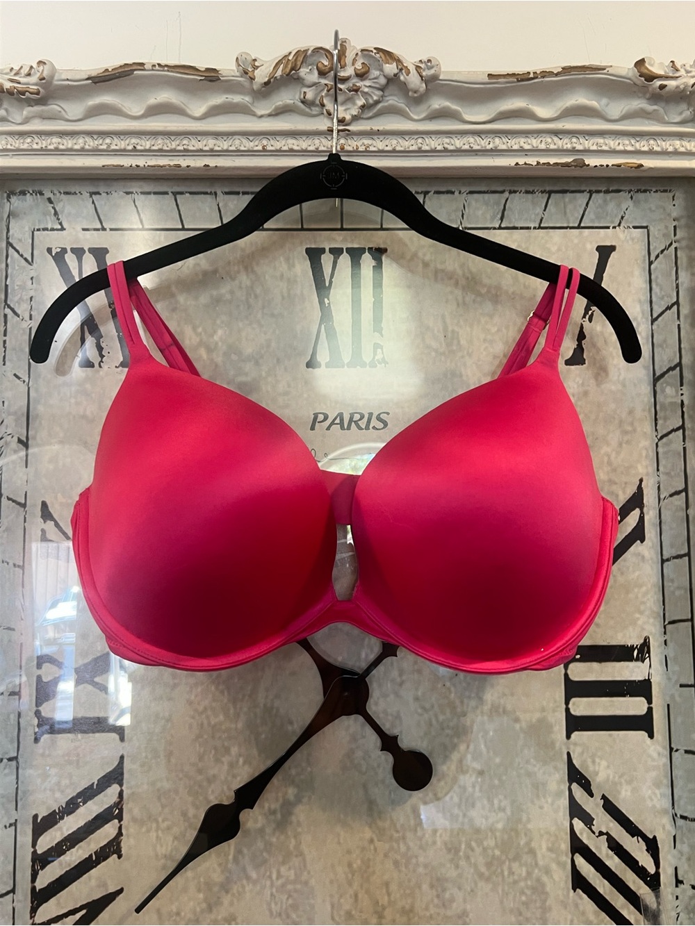 Victoria's Secret Hot Pink VERY SEXY Push-Up Bra